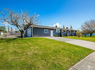390 4th St, Blaine, WA