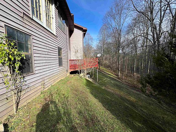 5th image of 252 Marjorie Ann Dr
