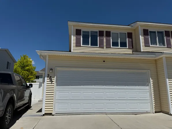 2737 Koven Dr, Rock Springs, WY 82901