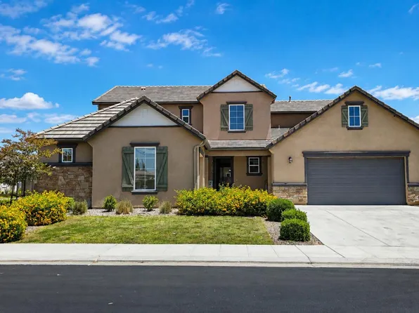2698 N Arroyo Ave, Fresno, CA 93727