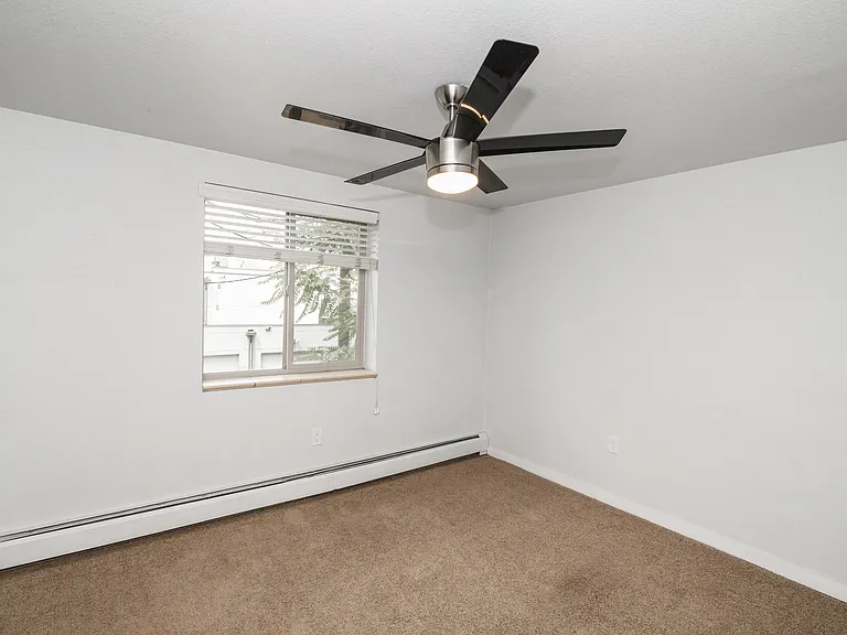 410 Delaware St — Photo 53