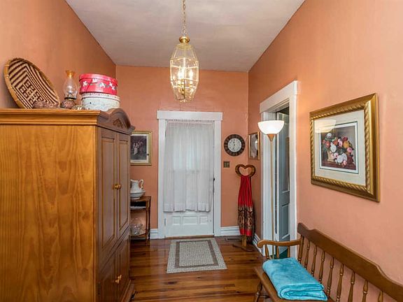 2nd image of 600 Clifton Ave