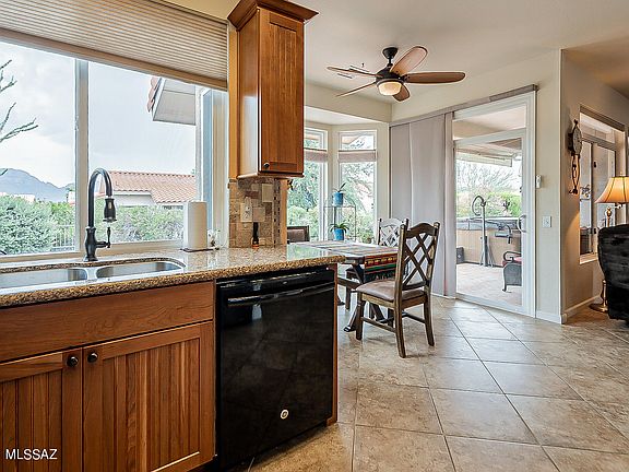 5th image of 2380 E Chrysanthemum St