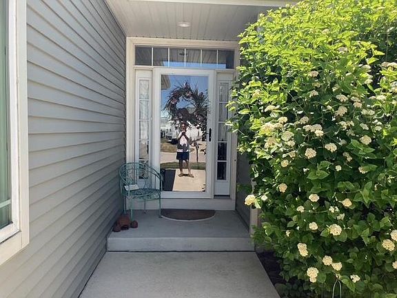 3rd image of 140 N Wild Flower LANE