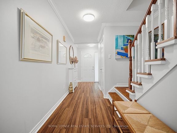 4th image of 750 Burnhamthorpe Rd E #28