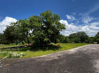 98 Starlight Ln, Branson West, MO 65737