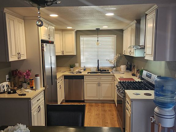 3rd image of 37543 Lilacview Ave