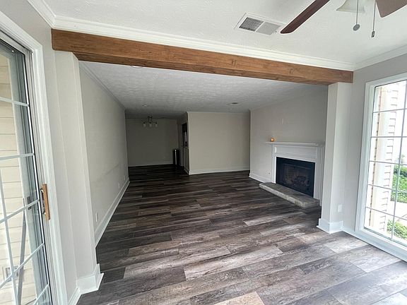 4th image of 702 Countryside Ln SE