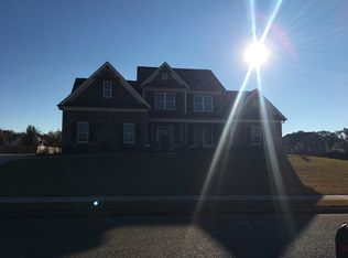 1402 Whitlow Xing, Bishop, GA 30621