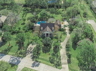 903 Tall Pines Dr, Friendswood, TX 77546