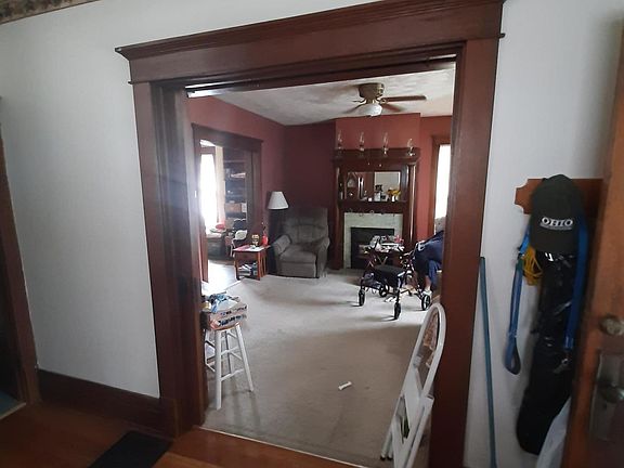 4th image of 371 Central Ave
