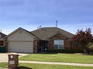 10212 NW 45th St, Yukon, OK 73099