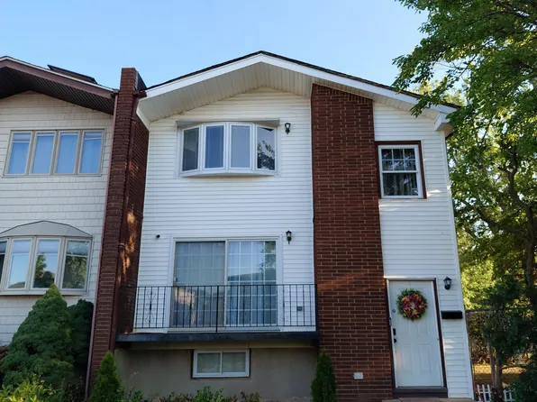 271 Leverett Avenue image 1 of 4