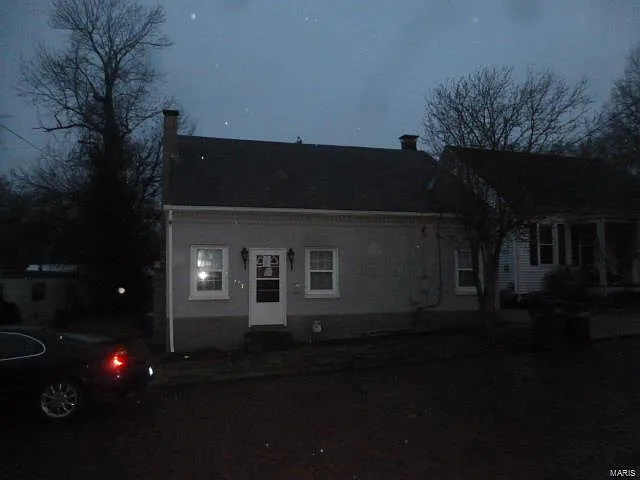 717 Abend St photo 1