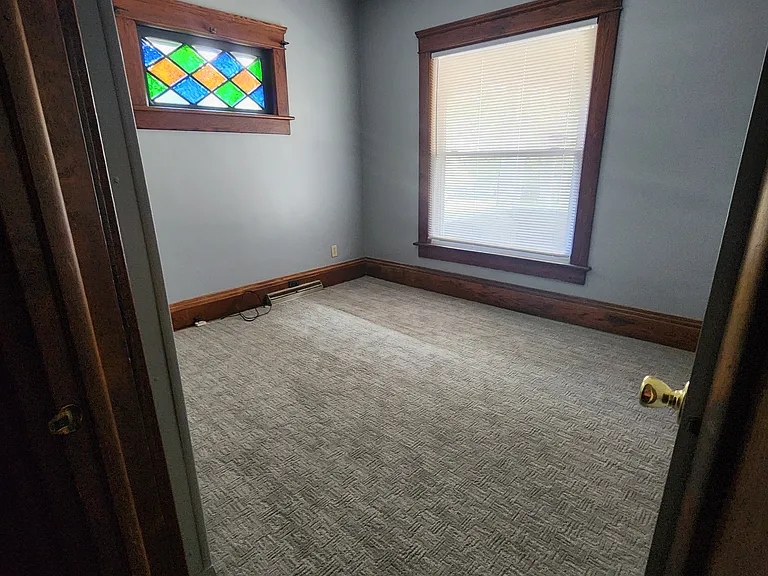 80 Hawthorne Ave #1 — Photo 11