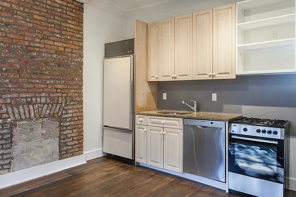 Rented by MNS | media 15