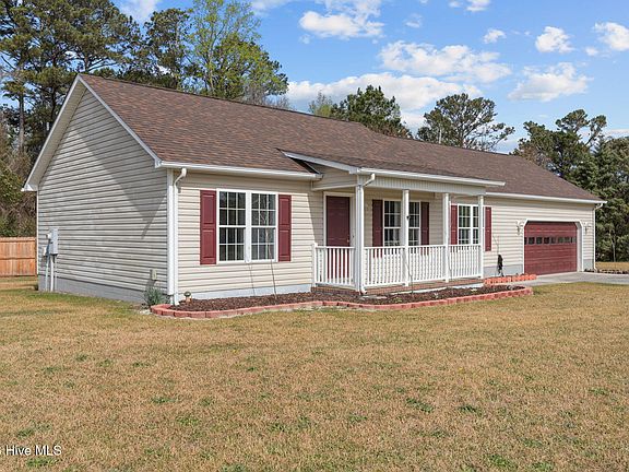 3rd image of 106 Goldie Lane