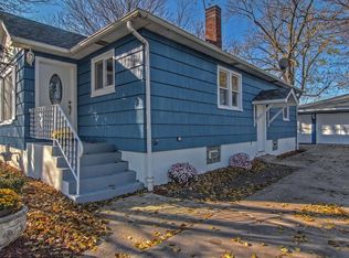 7050 McCook Ave, Hammond, IN 46323