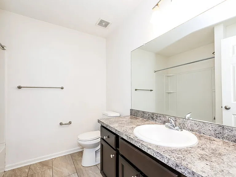 8200 Highfield Ave — Photo 15