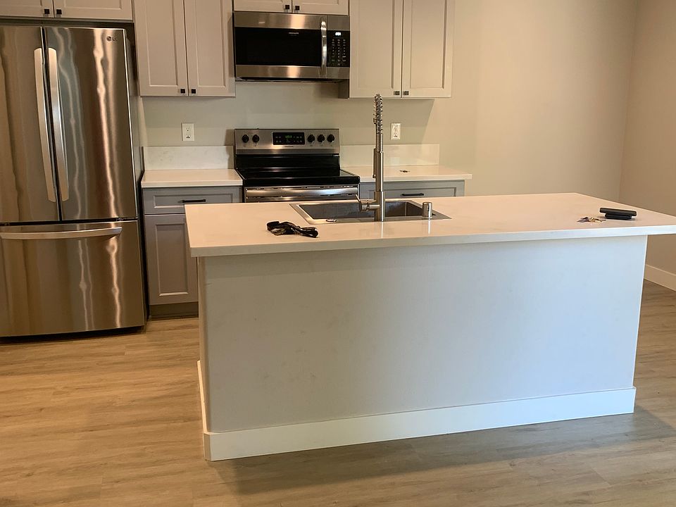 1st image of 100 Coronado Ave Unit A