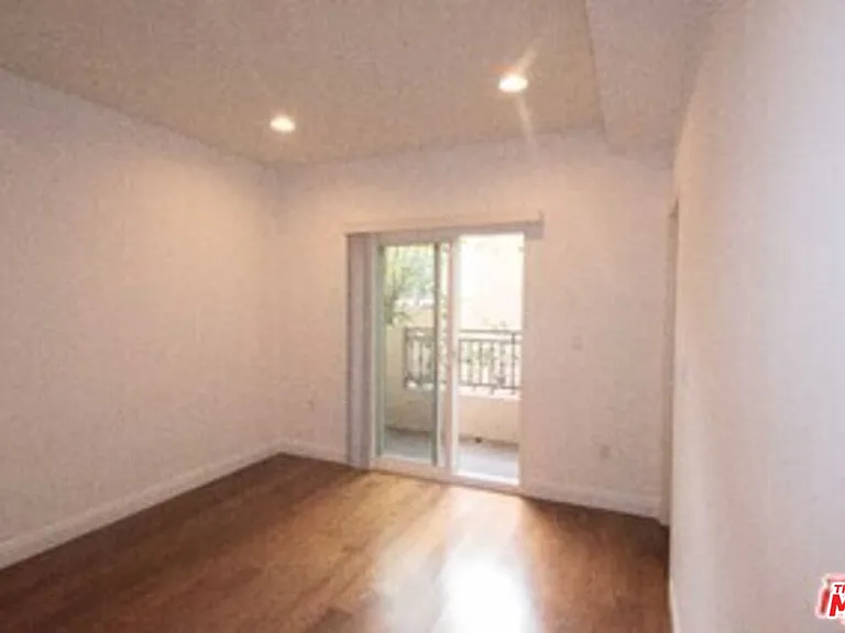 4428 Fulton Ave #103 — Photo 17