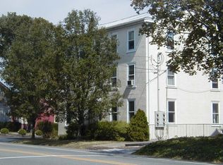 33 Mainland Rd APT 2, Harleysville, PA 19438