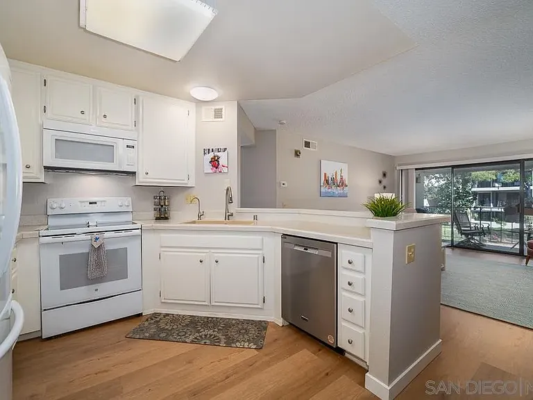 17617 Pomerado Rd #215 — Photo 11