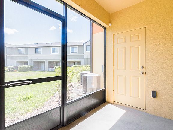 4th image of 1151 Trillium Park Ln