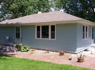 1707 S 41st St, Saint Joseph, MO 64507