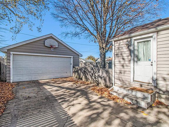 2nd image of 723 Dale Ave