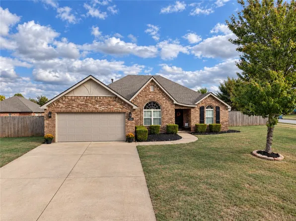 1905 SW Brompton St, Bentonville, AR 72713