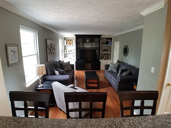 4th image of 214 Balsam Tree Ct