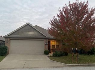2648 N Arroyo Ave, Fayetteville, AR 72703
