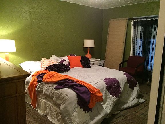4th image of 829 W Wolf Ave