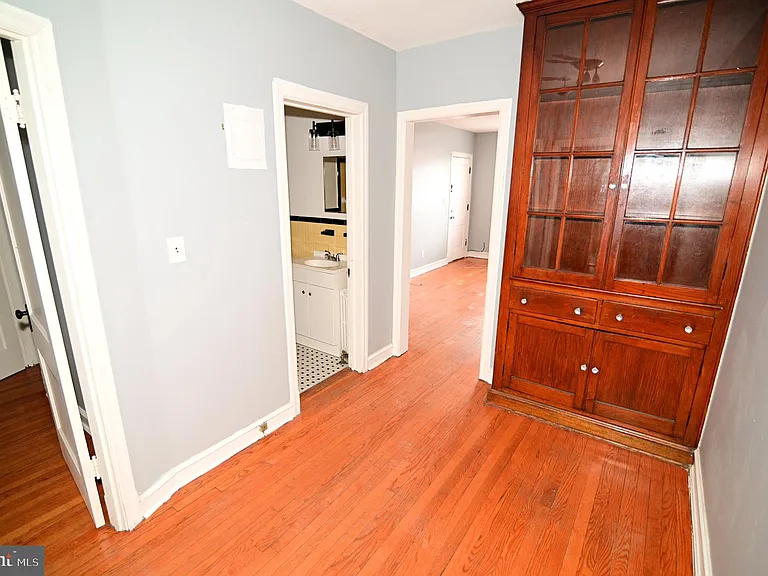 713 Hamlin St NE #1 — Photo 12