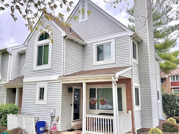 1 Whitehall Ct, Hillsborough, NJ 08844