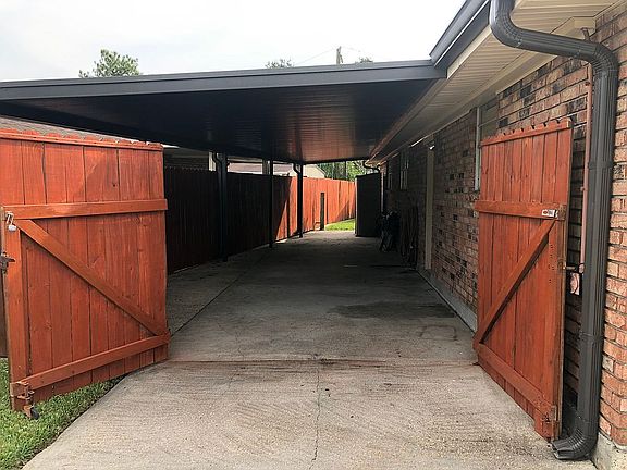 3rd image of 3304 Beech Dr