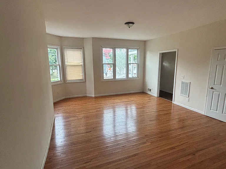 120 Orange Ave #1 — Photo 10