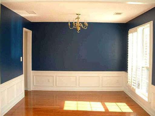 2nd image of 615 Grasmere Ct NE