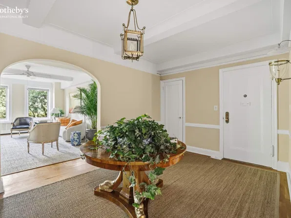 118 Riverside Drive image 1 of 21