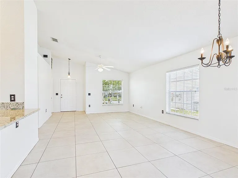 128 Eagle Point Blvd — Photo 10