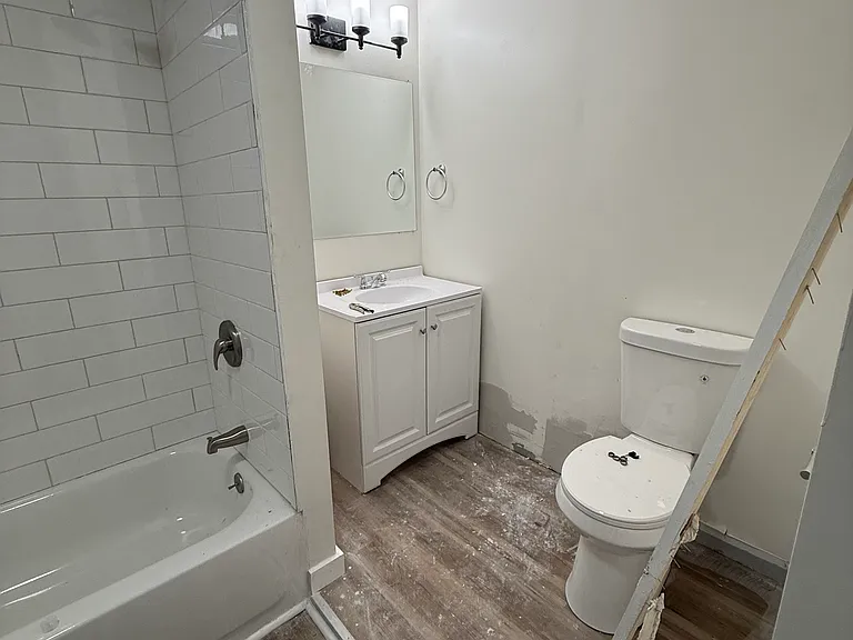 124 Arthur Ave — Photo 7