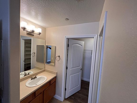 3rd image of 74 E Resaca Dr Unit B10