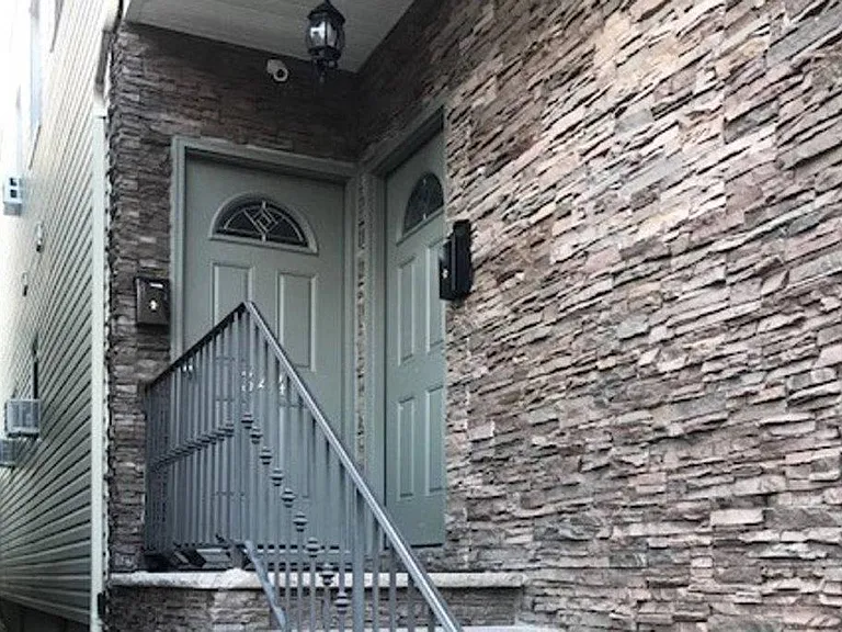 344 Kearny Ave — Photo 4