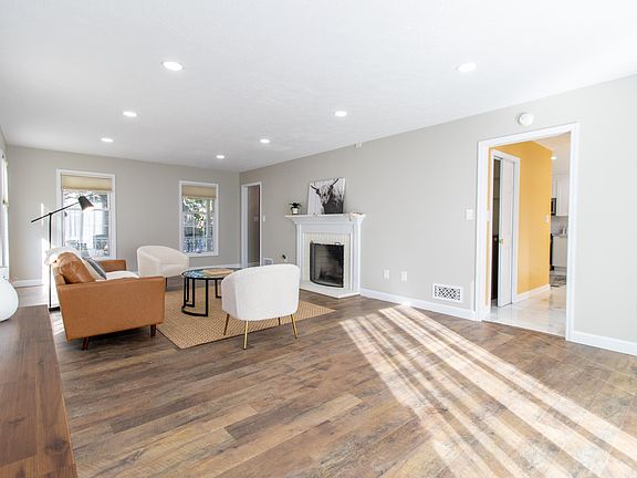 5th image of 2609 S Olcott Blvd