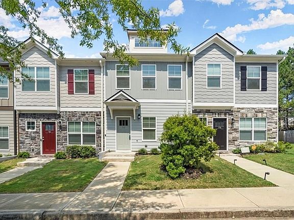 2nd image of 768 Crestwell Cir SW