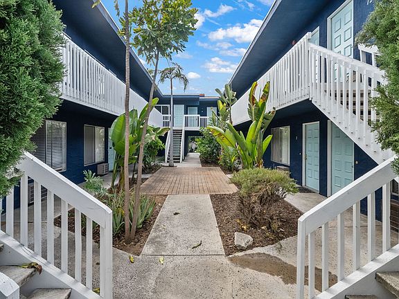 2nd image of 4825 70th St APT 5