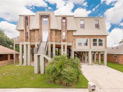 4501 Francesco Rd, New Orleans, LA, 70129