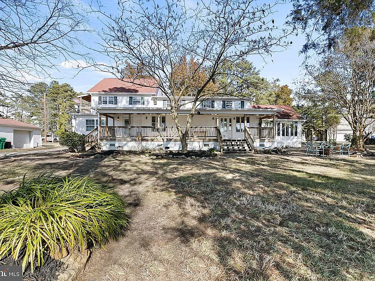 Clarke Rd — Photo 15