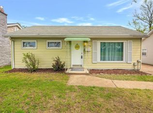 3745 Weber Rd, Saint Louis, MO 63125